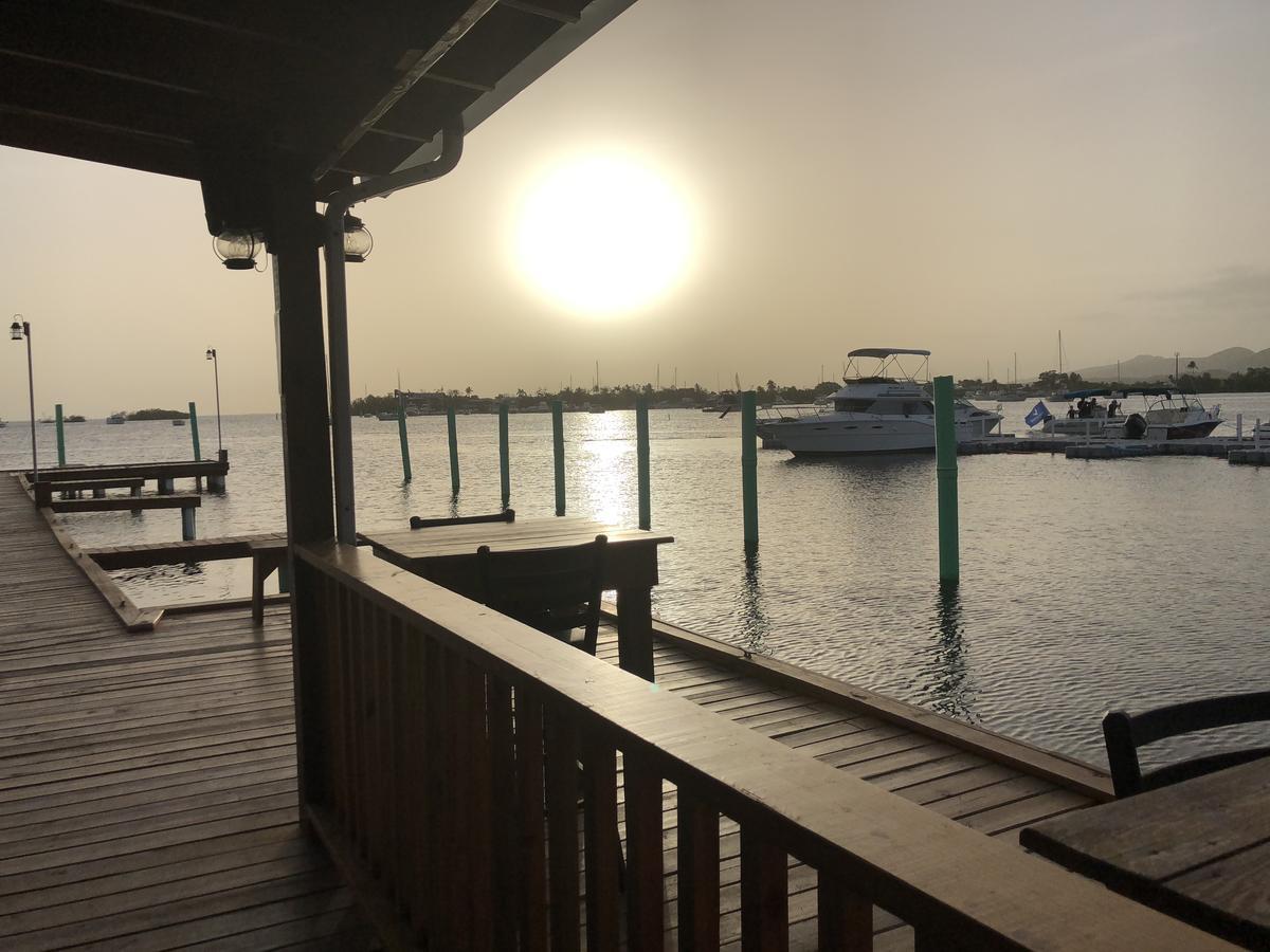 Full Moon Hotel & Restaurant ซาลินาส ภายนอก รูปภาพ