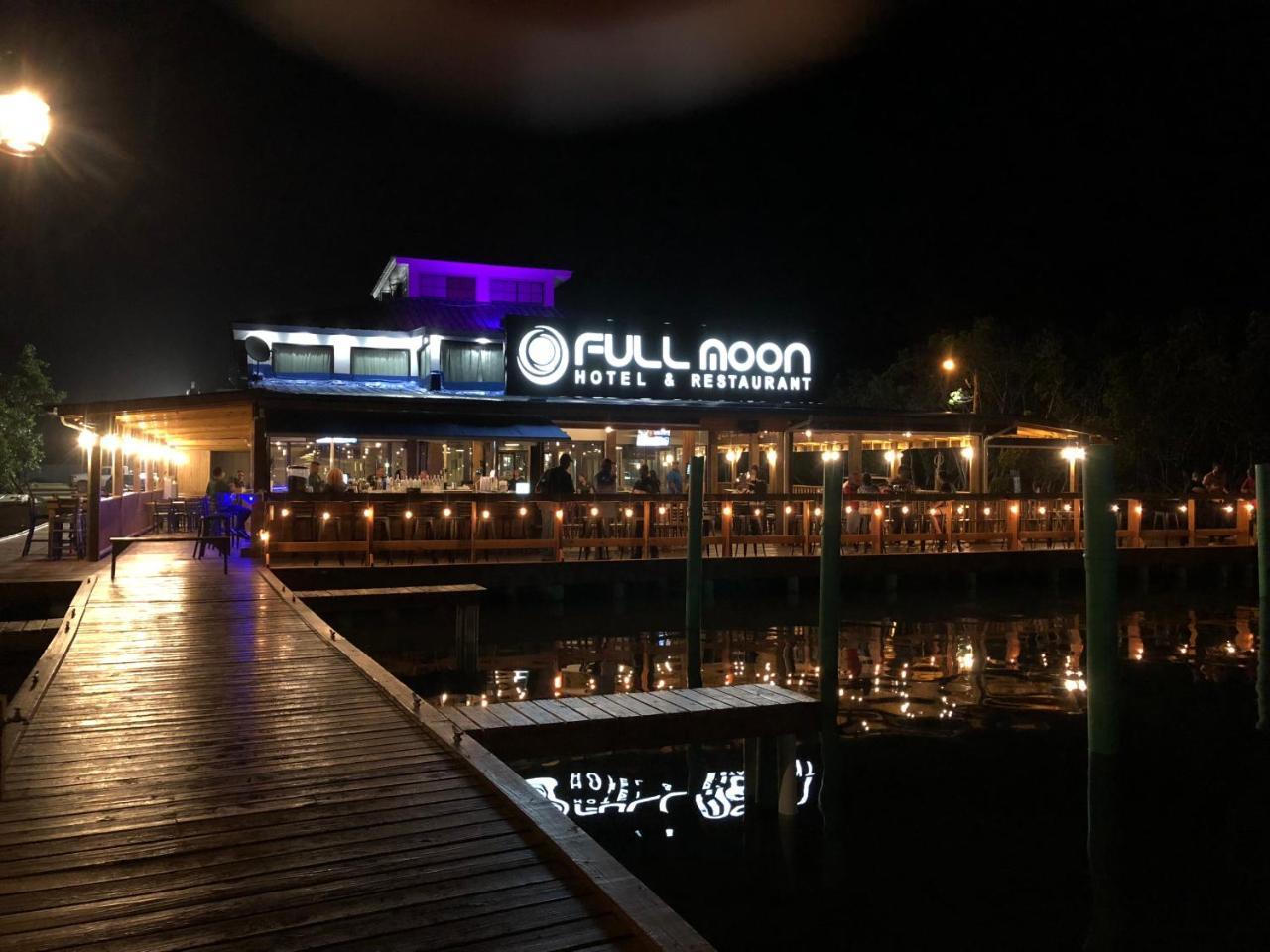 Full Moon Hotel & Restaurant ซาลินาส ภายนอก รูปภาพ
